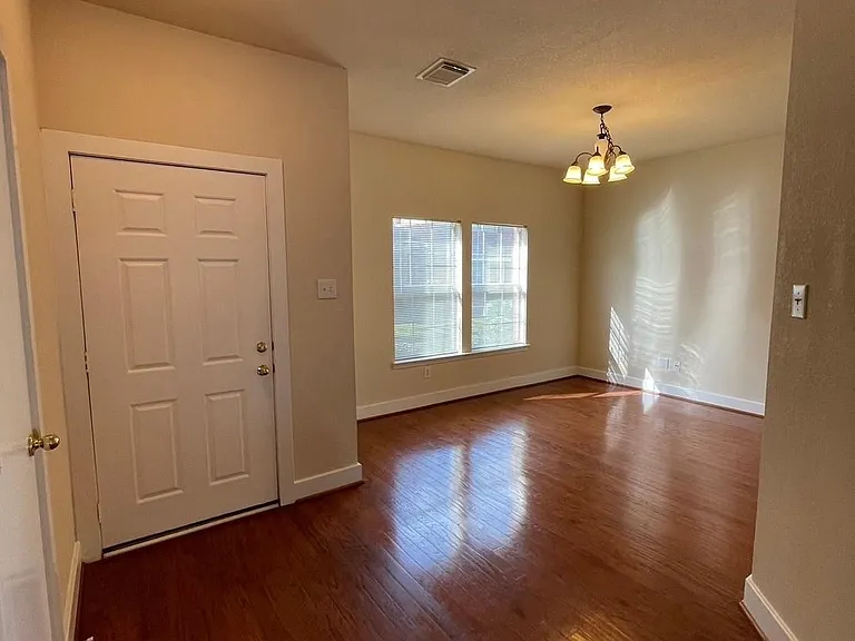 11928 Prior Park Dr — Photo 5