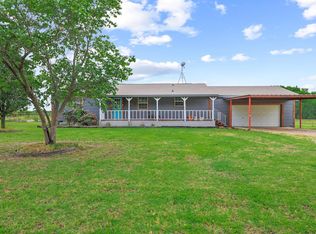 323 County Road 3804, Wolfe City, TX 75496