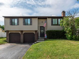 2561 Coral Ridge Ave, Grove City, OH 43123