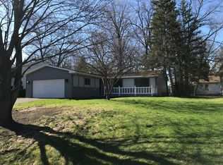 6015 Waterfront Dr, Waterford, MI 48329