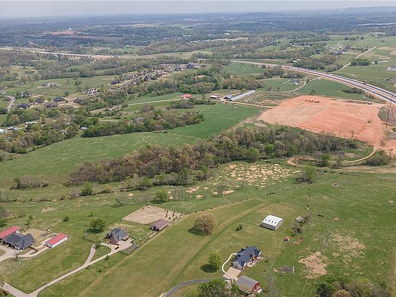 2nd image of 1829 Brush Creek Rd
