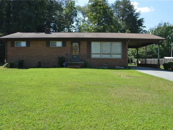 102 Lassiter Dr, High Point, NC 27265