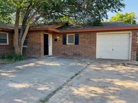 3705 30th St, Lubbock, TX