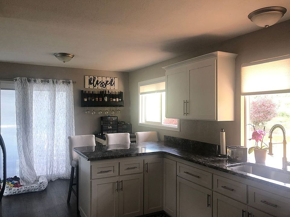 2nd image of 2345 NW Canterbury Dr