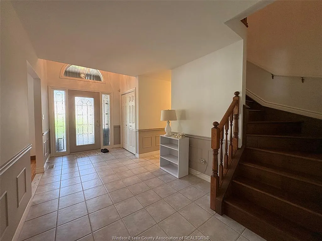 4 bed, $3,800 — Photo 4