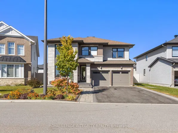 513 Amulet Grv, Ottawa, ON K1X 0B1