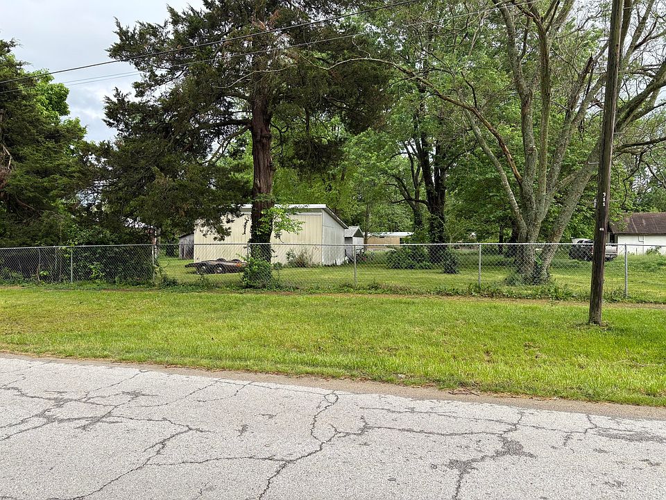2nd image of 320 E Washington Street