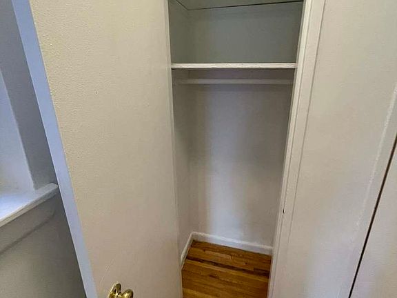 5th image of 319 W 21st St APT 4C