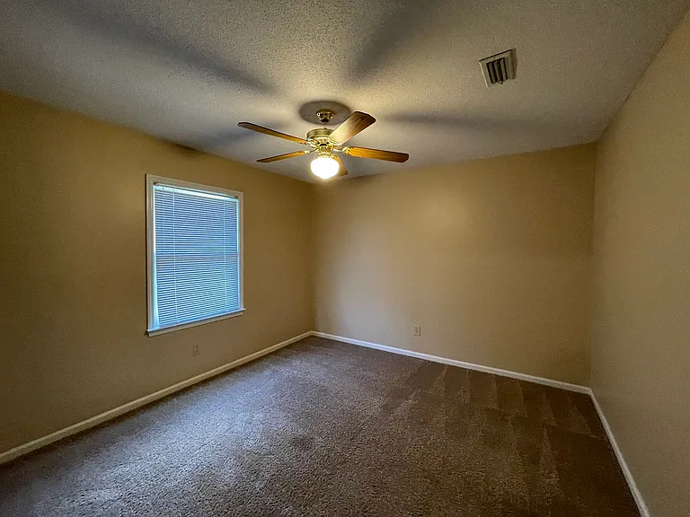 2804 Partridge Ln — Photo 14