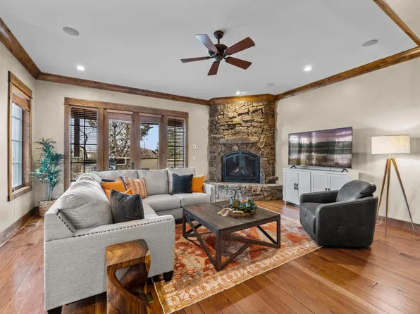 65670 Swallows Nest Ln, Bend, OR 97701