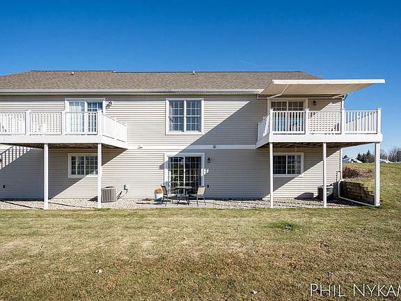 5th image of 11585 N Lake Dr