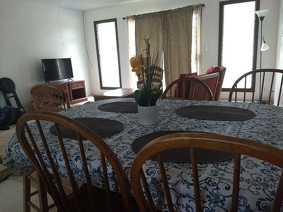 5th image of 34 E Kawili St