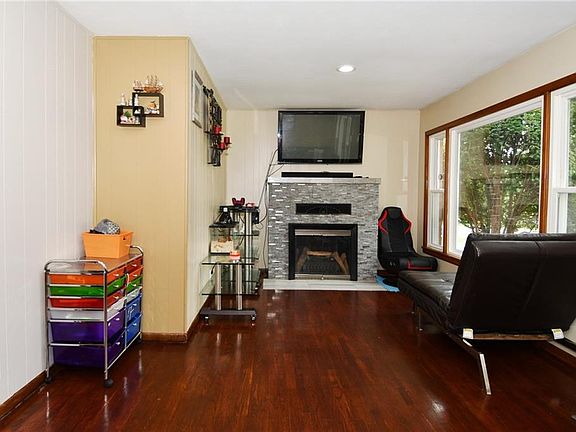 4th image of 6625 W 12th St