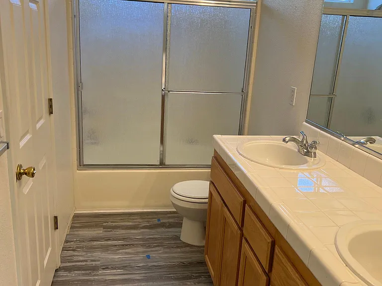 Master bedroom Bath