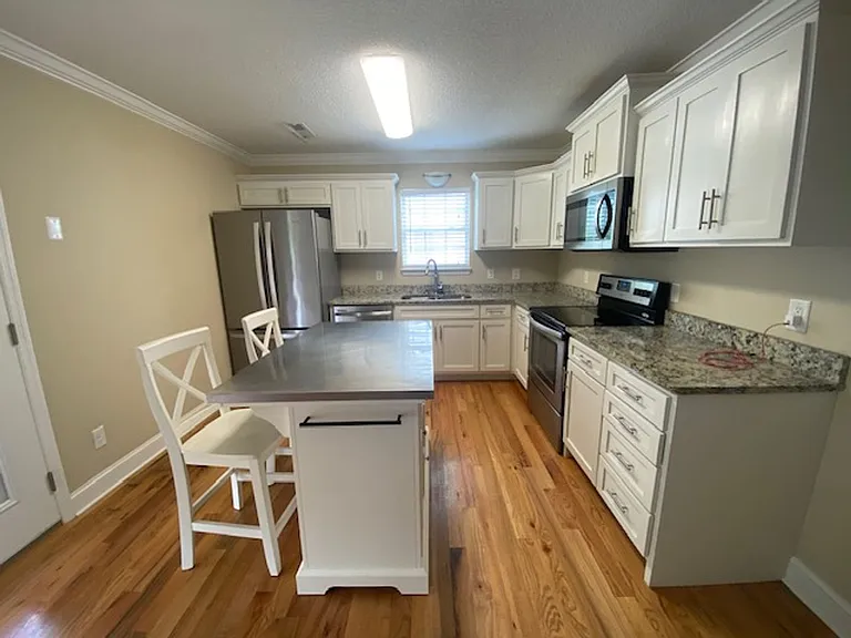 3057 Holly Brook Cir NE — Photo 8