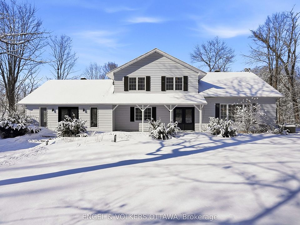 1st image of 3415 Torbolton Ridge Rd