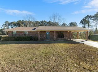 298 Floyd Strickland Rd, Ellisville, MS 39437