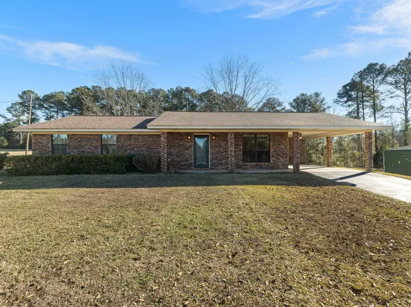 298 Floyd Strickland Rd, Ellisville, MS 39437