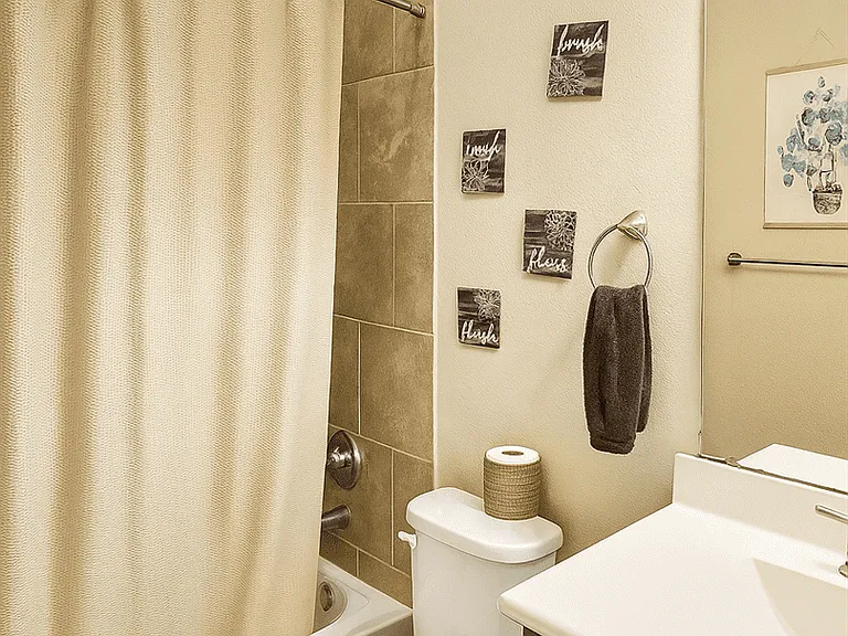 21399 Hunter Hart Dr — Photo 10