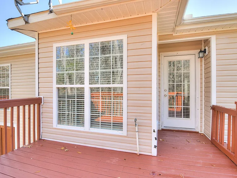 539 Stirling Bridge Rd — Photo 32