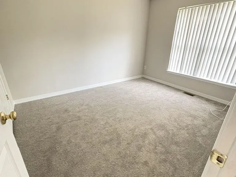 8738 Springwater Dr — Photo 7