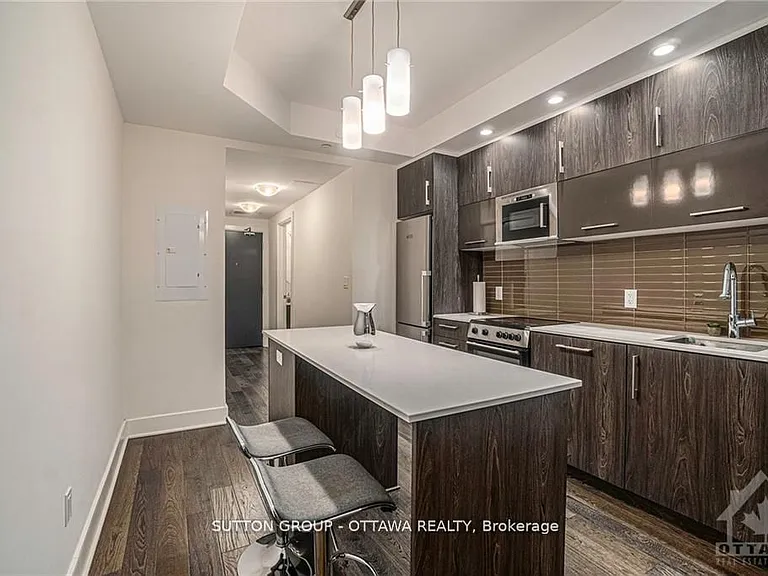 255 Bay St #208 — Photo 3