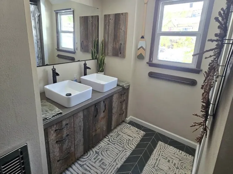 520 Emerald Dr — Photo 20