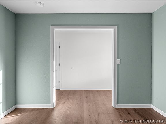 5th image of 4105 S Cedar Pl W