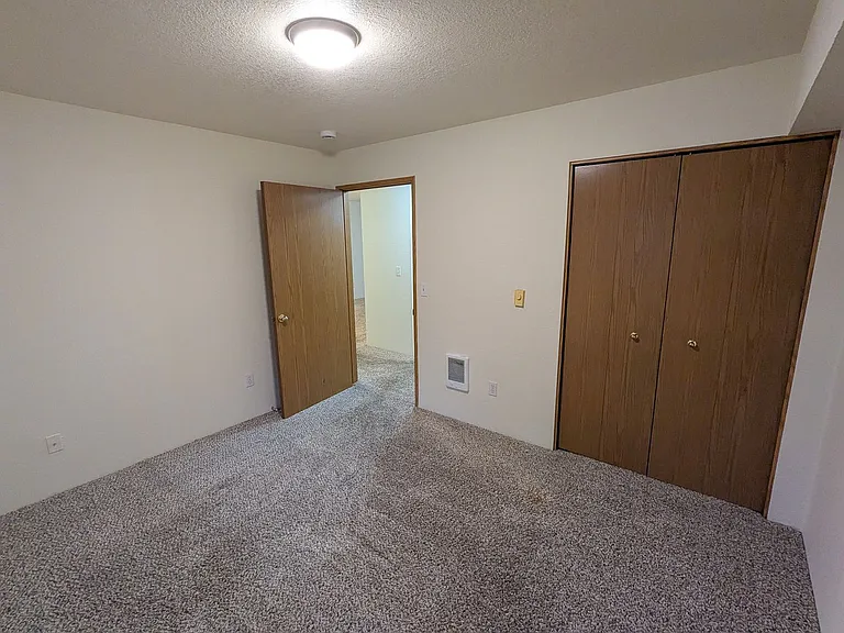 North Salem Apartment Complex With Washer/Dryer! ~ Camelot — Photo 40