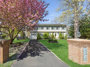 5045 Main Bayview Rd, Southold, NY 11971