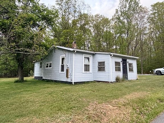 2nd image of 829 Stonewall Rd