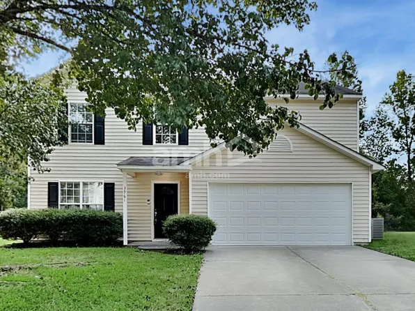 3961 Tyler Bluff Ln, Raleigh, NC 27616