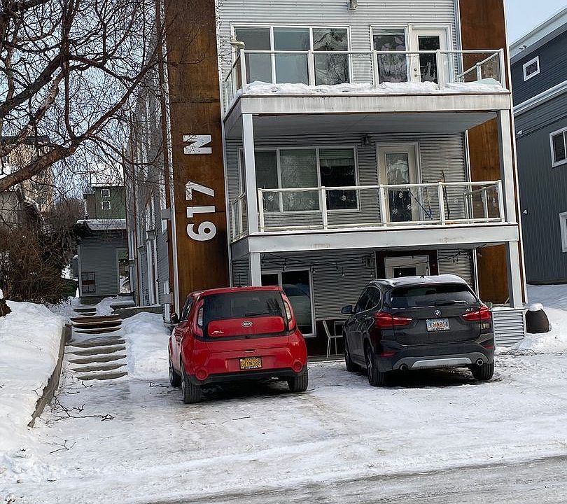 1st image of 617 N St APT D