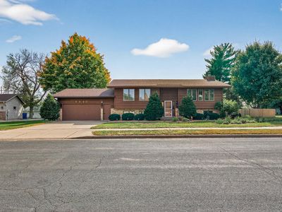 9941 Oakland Ave S, Bloomington, MN, 55420