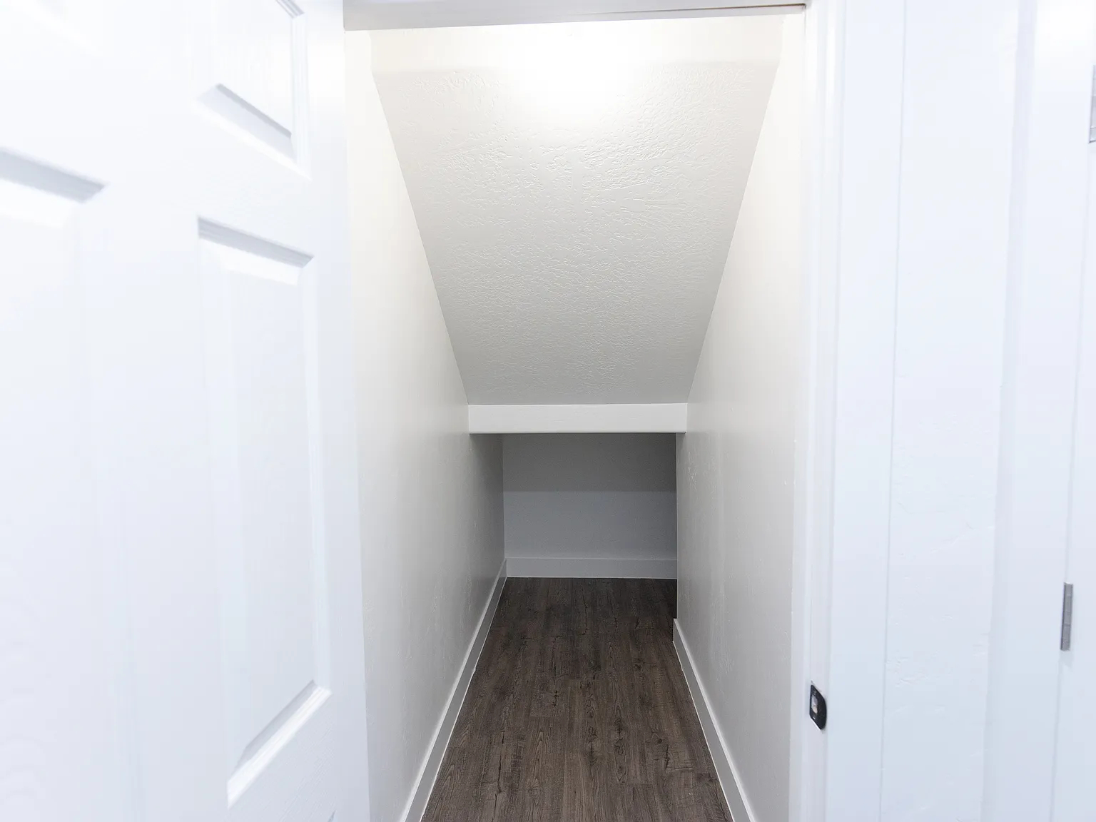 2 bed, 1100 sqft, $1,550 — Photo 3