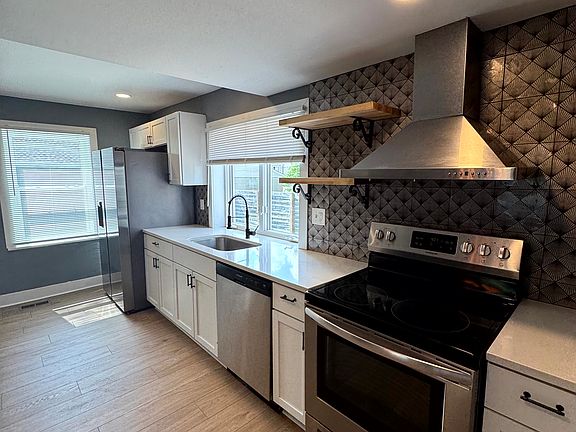 5th image of 215 Brehl Ave