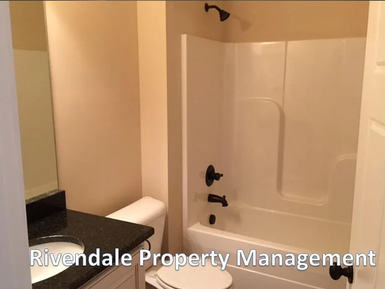 1996 Belleau Village Ln — Photo 11