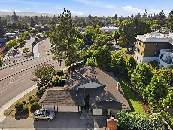 5th image of 933-935 Miramonte Ave