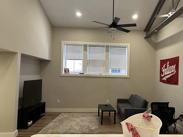 113 E 6th St, Bloomington, IN 47408