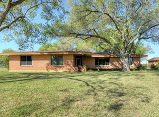 7175 Crow Rd, San Antonio, TX 78263