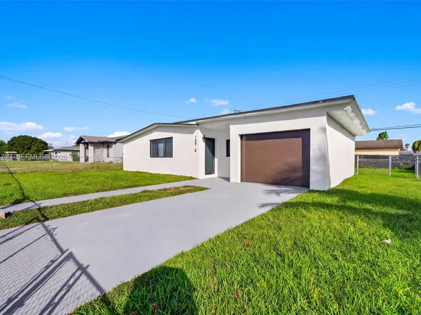 10945 SW 218th Ter, Miami, FL 33170