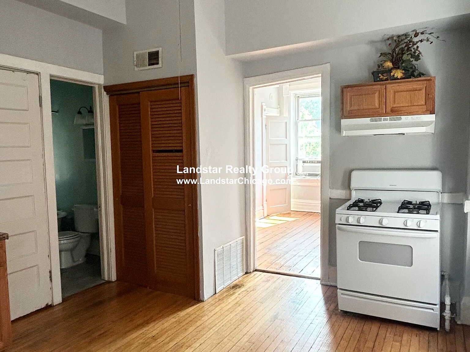 1 bed, 1.0 bath, $1,750 — Photo 4