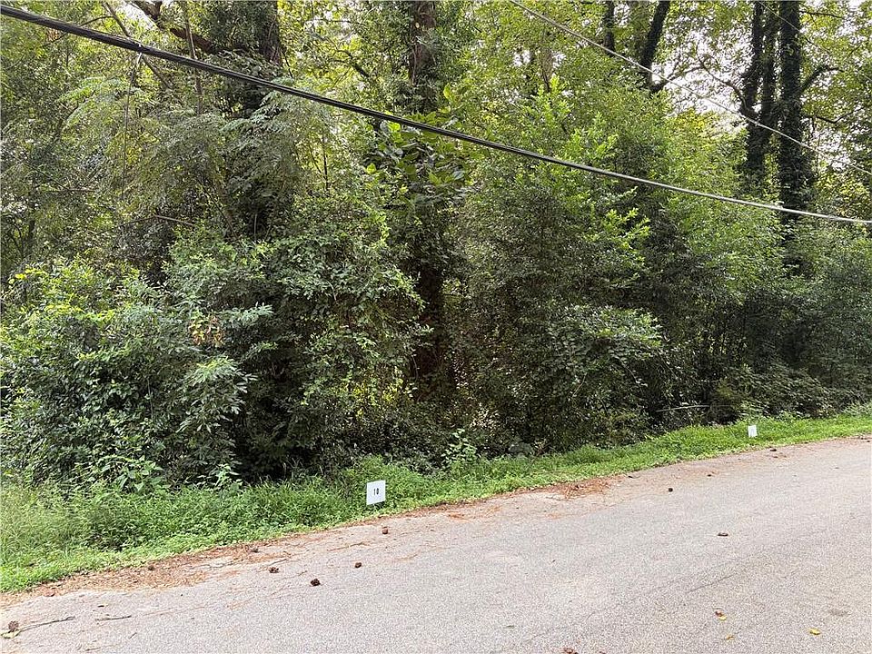 2nd image of 11 Adamson Rd #11