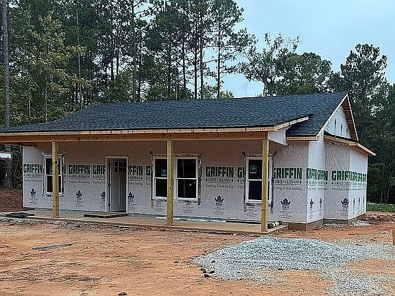 1st image of 456 Lake Laurel Rd