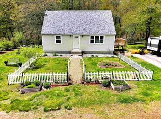 19 Edgewood Street, Milford, NH 03055