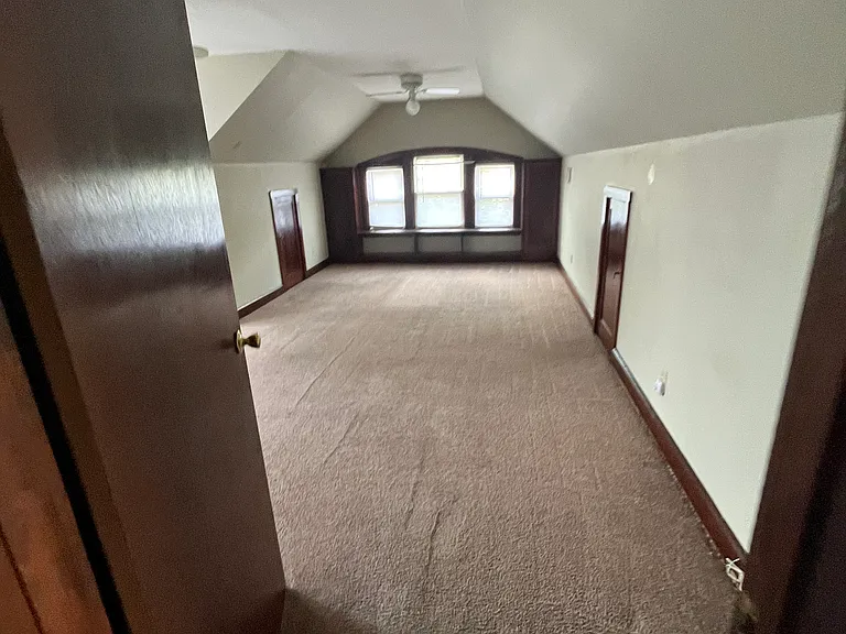 5430 N Kingshighway Blvd — Photo 10