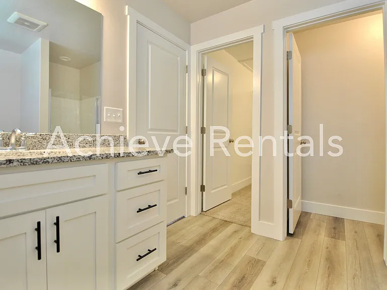 2053 N 380 E — Photo 7