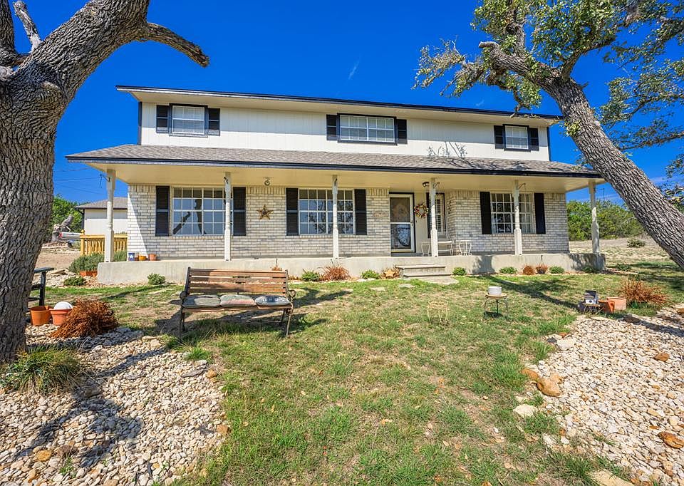 1st image of 540 NE Stoney Brook Rd