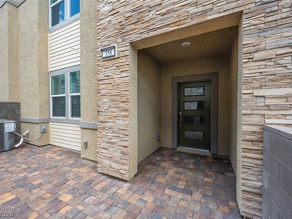 1st image of 358 Francis Peak Dr