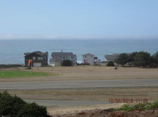 1397 Upper Pacific Dr, Whitethorn, CA 95589